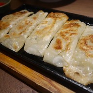 Dontaku Japanese Dining ยูโนโมริ ออนเซน