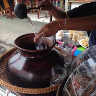 ข้าวเเช่ เพชรบุรี ตลาดฉัตรไชย