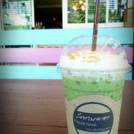 เมนูของร้าน ร้านสะพานลอย อาหารและกาแฟสด