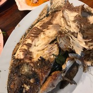 เมนูของร้าน โต้งปลาเผา