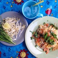เมนูของร้าน ร้านผัดไทยห้าแยกเจ๊บุญช่วย