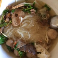 เมนูของร้าน ก๋วยเตี๋ยวเฮง&เฮง