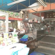 หน้าร้าน อั๊งข้าวต้ม