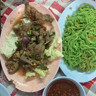 ร้านสุกี้หน้าสโมลรลูกเสือ กระบี่