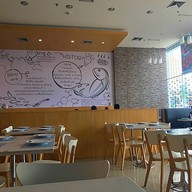 บรรยากาศ Platoo Restaurant บีไฮฟ์ เมืองทอง