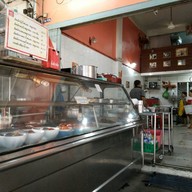 หน้าร้าน อั๊งข้าวต้ม