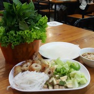 เมนูของร้าน แหนมเนืองคุณอ้อ อุดมสุข