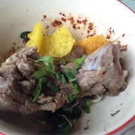 ก๋วยเตี๋ยวหมูต้มยำตำลึงนายเอก หัวหิน