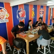 บรรยากาศ ร้านข้าวขาหมูนักร้อง (ขาหมูท่าเรือ) เจริญกรุง 85