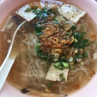 เมนูของร้าน คุณแดงก๋วยจั๊บญวน วังหลัง