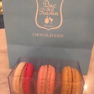 เมนูของร้าน Duc de Praslin Belgium พรอมเมอร์นาด