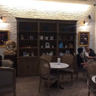 บรรยากาศ Duc de Praslin Belgium พรอมเมอร์นาด