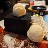 เมนูของร้าน HYDE Cafe Siam Square One ชั้น 7