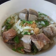 ก๋วยเตี๋ยวลูกทุ่งลำปาง