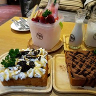 Food or drink of Again Fresh Cafe