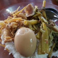 ร้านข้าวแกงป้าช่วย