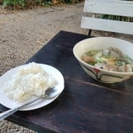 ก๋วยเตี๋ยวลูกทุ่งลำปาง