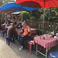 บรรยากาศ พี่ไลโจ๊กหน้าศาลปาย