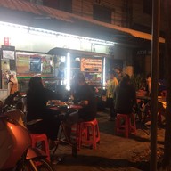 ลาบเป็ดยโส ถ.เจริญราษฎร์