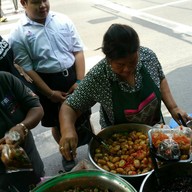 บรรยากาศ ผลไม้ทรงเครื่อง พาหุรัด