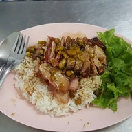 ข้าวหมูแดงชินกิจ เขต 8 ตลาดนัดยรรยง