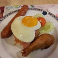 เมนูของร้าน ถูกและดี Eight Thonglor