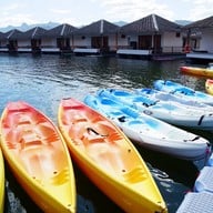 บรรยากาศ ครัวแคแสด เลคเฮฟเว่น รีสอร์ทแอนด์ปาร์ค