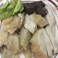 เมนูของร้าน คิม ข้าวมันไก่ตอน กระเพาะปลา