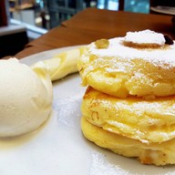 เมนูของร้าน IWANE Ü EmQuartier