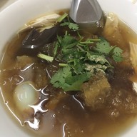 เมนูของร้าน คิม ข้าวมันไก่ตอน กระเพาะปลา