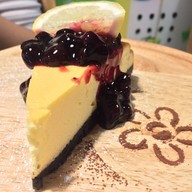 blueberry cheesecake .