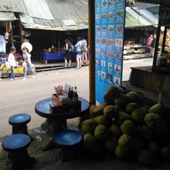 บรรยากาศ ອາທາມ ດອກເເກ้ວ