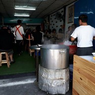 เมนูของร้าน ก๋วยเตี๊ยวต้มยำคลองขุดมหาสวัสดิ์ หน้ากระทรวงพาณิชย์ สนามบินน้ำ สนามบินน้ำ