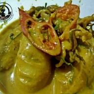 ลุงเท่งยกนิ้ว