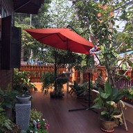 หน้าร้าน ร้านอาหารอิ่มสุข