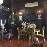 บรรยากาศ ร้านอาหารอิ่มสุข