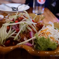 Ploen Bar & Restaurant