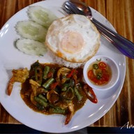 เมนูของร้าน Ploen Bar & Restaurant