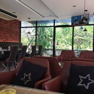 Chaya Cafe ชาญ่า คาเฟ่ -
