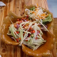 เมนูของร้าน Ploen Bar & Restaurant