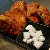 เมนูของร้าน Bonchon Korean Fried Chicken (บอนชอนไก่ทอดเกาหลี) เดอะมอลล์บางกะปิ