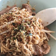 เพิ่มพูน ก๋วยเตี๋ยวหมูตุ๋น เนื้อตุ๋น