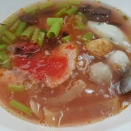 ก๋วยเตี๋ยวลูกชิ้นปลาจ่าฤทธิ์