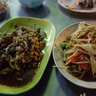 ส้มตำ หน้ากสิกร ถนนจันทน์
