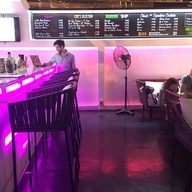 บรรยากาศ Pacha  Bar