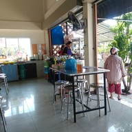 ร้านป้าลอย เจ้าเก่า
