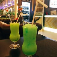 Q Bar Sukhumvit 79-อ่อนนุช