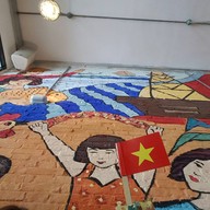 Propaganda, Vietnamese Bistro