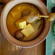 Propaganda, Vietnamese Bistro