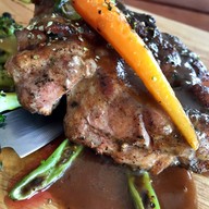 เมนูของร้าน 200 GRAMS Steak Bar